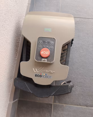Robot rasaerba wiper