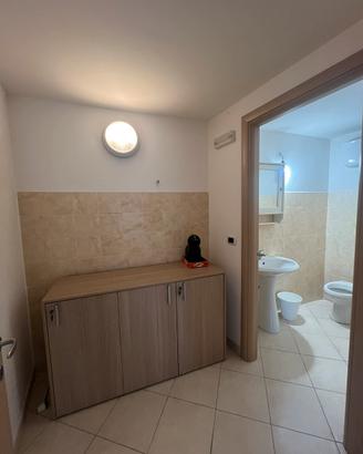arredamento completo per ufficio