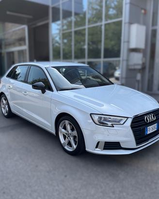 Audi A3 SPB 1.6 TDI 116 CV S tronic Sport