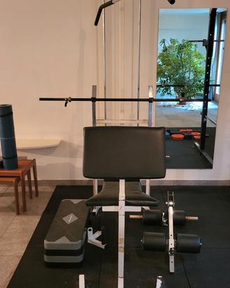 Attrezzatura palestra completa per home gym