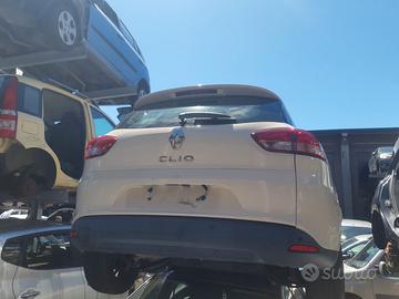 renault clio station wagon per pezzi di ricambio