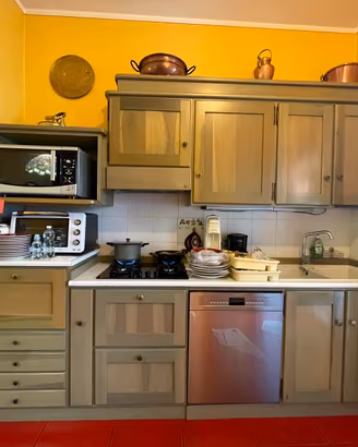Cucina rustica in legno massello