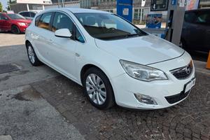 Opel Astra 1.7 CDTI 110CV 5 porte Cosmo con 276.00