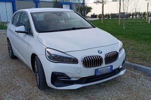 BMW 216d