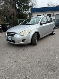 KIA CEED 1,6 benzina cambio automatico