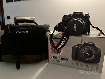 Canon eos 1200 d con obiettivo, borsa e caricatore