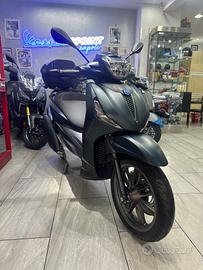 Piaggio Beverly 400 i.e. 300 s hpe 2024 6000km com