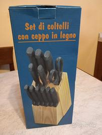 Set coltellli con ceppo in legno