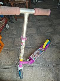 Monopattino rosa per bambina