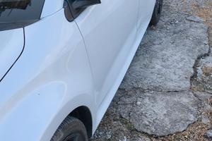 Mazda2 full Hybrid homura