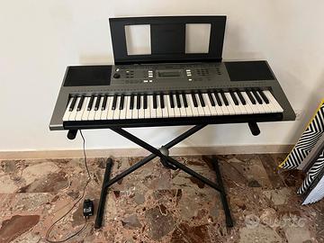 Tastiera Yamaha PSR-E353