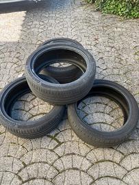 4 gomme Continental 225/40 R18 estive