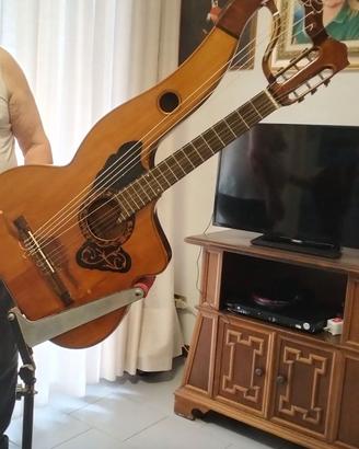 Chitarra-arpa antica
