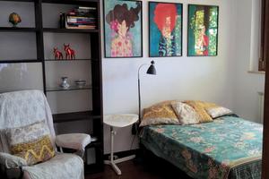 Camera con ingresso autonomo, bagno, terrazzo