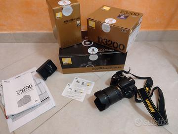 Nikon D3200 con obiettivo 18/105