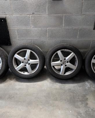 Cerchi lega Volkswagen 16" con gomme