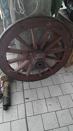 2 coppie ruote (antiche e ristrutturate) da carro