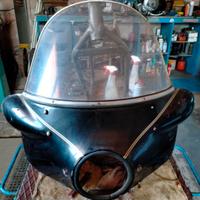 Serbatoi più parabrezza moto