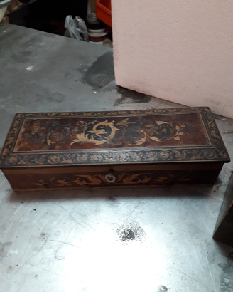Cofanetto in legno