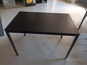 Tavolo SANDSBERG di IKEA nero