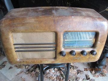 Coppia di radio a valvole vintage