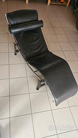 Chaise long