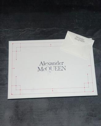 Alexander McQueen, scarpe bianche