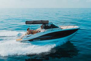 Quicksilver 875 sundeck