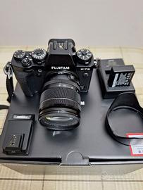 Fuji X-T3 con ottica 18-55