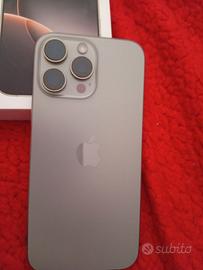 iPhone 16 pro max perfetto in tutto batteria 99%