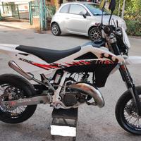 Husqvarna SM 125 - 2010