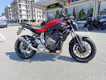 YAMAHA MT-07 MT-07