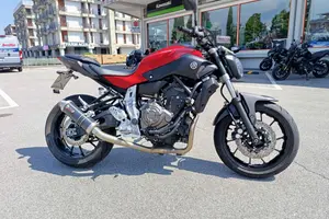 YAMAHA MT-07 MT-07