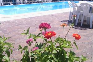 150m dal mare BILO CON SPIAGGIA E PISCINA