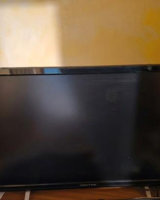 Monitor UNITED LED22X26 22" con sint. DVB-T TV