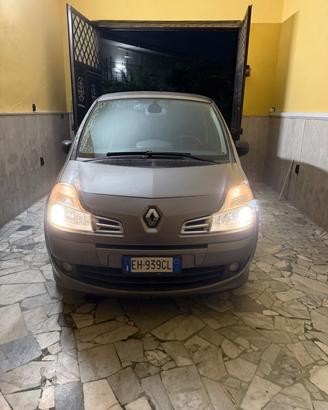 Renault Modus Grand 1.6 16V AUTOMATICA