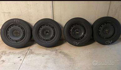 Cerchi in ferro 15 Fiat grande punto 