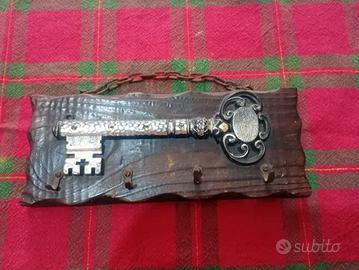 Portachiavi da parete vintage in legno - Stile Rus