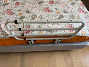Spondina per letto per anziani
