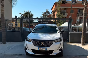 Peugeot 2008 BlueHDi 110 S&S Allure Pack