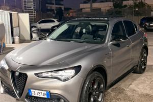 Stelvio 2.2 210cv