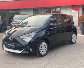 Toyota Aygo Connect 1.0 VVT-i 72 CV 5 porte x-play