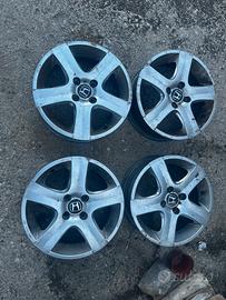 Cerchi in lega 15” Honda