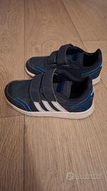 Scarpe Adidas n.28 