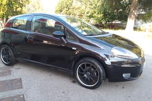 Fiat Grande Punto 1.4 Starjet 16V 3 porte Dynamic 