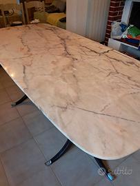 tavolo in marmo