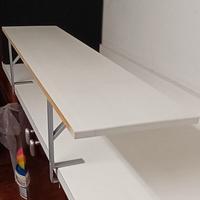 Mensola alzata per scrivania Ikea.