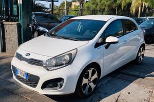 Kia Rio 1.4 CRDi 5p. Cool