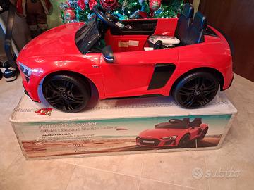 auto elettrica audi rossa da 3 anni in su