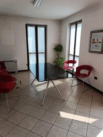 Tavolo da Ufficio / Sala Riunioni di Design